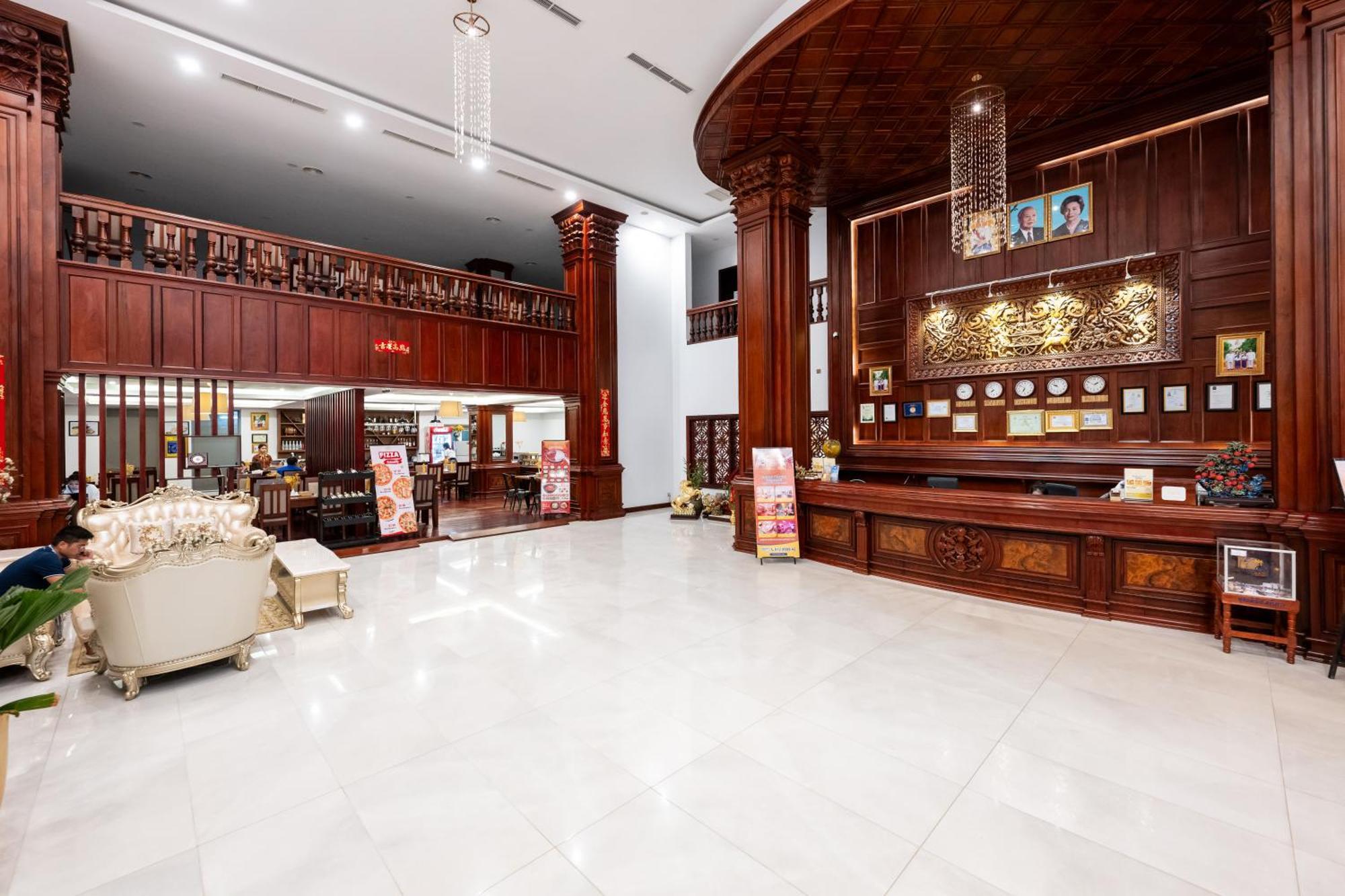 Lbn Asian Hotel Kampong Cham Exterior photo